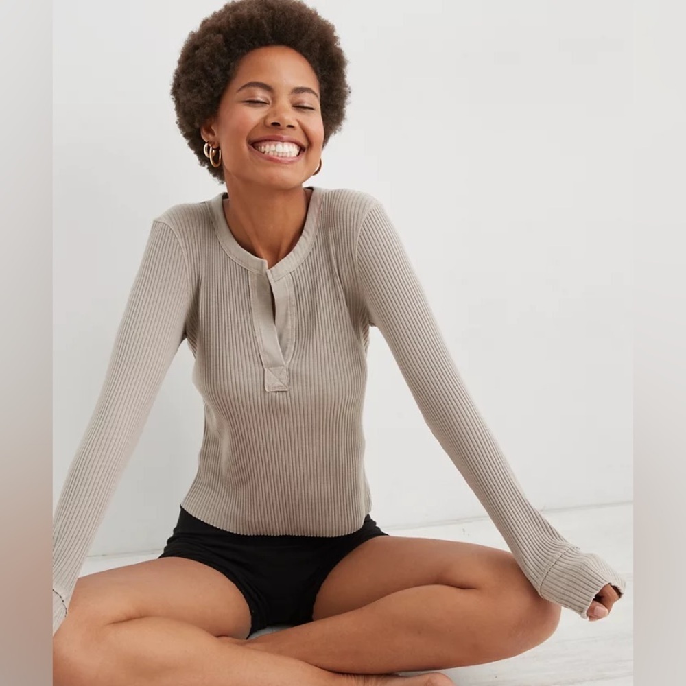 Aerie Fireside Long Sleeve Henley T - Shirt Size Large